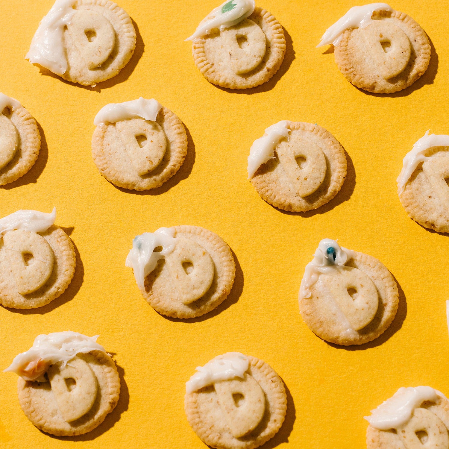 Dunkaroos Vanilla Cookies and Vanilla Frosting, Rainbow Sprinkles (30 ct.)