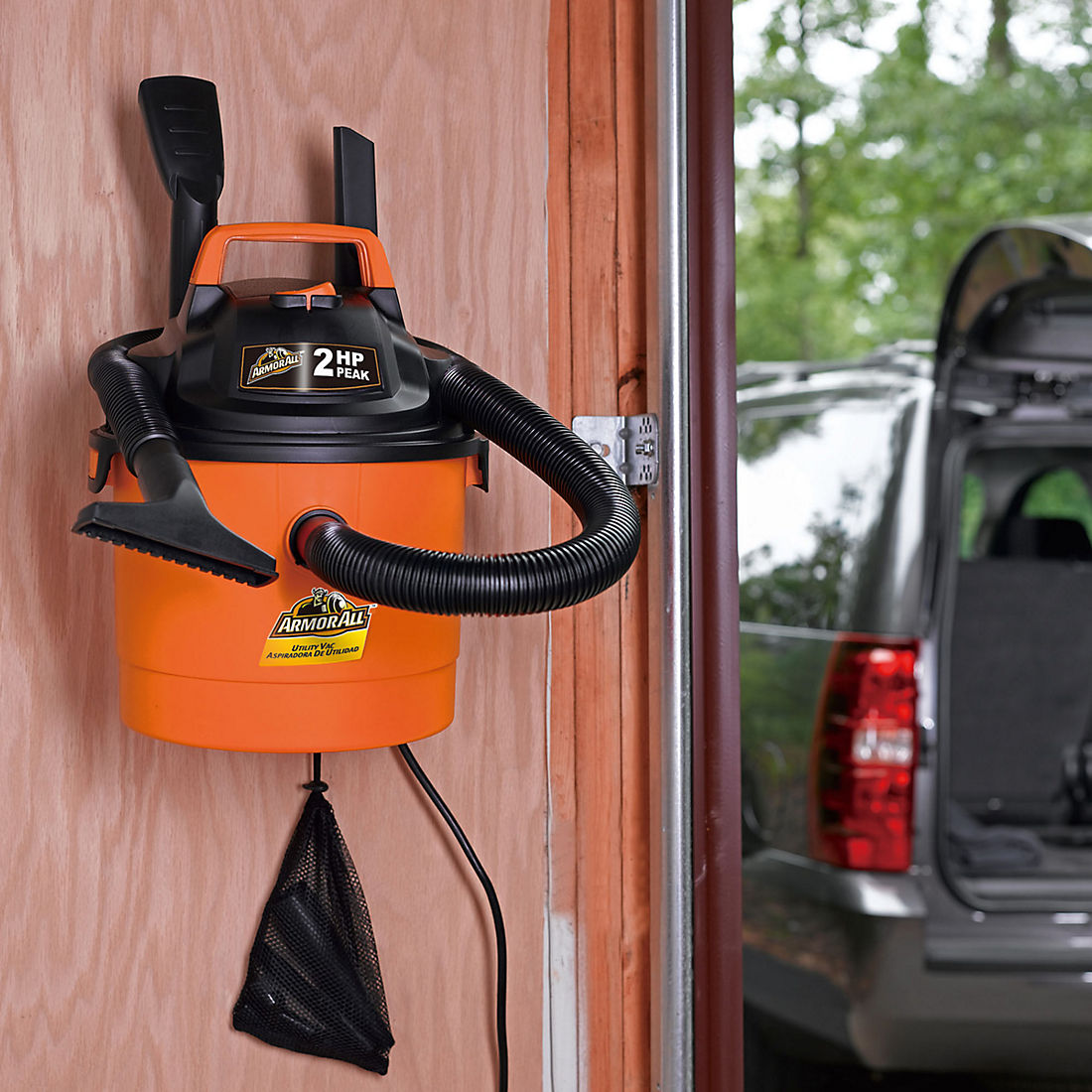 Armor All 2.5-Gal. 2HP Wet/Dry Vacuum